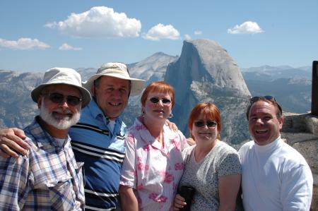 Glaiser point @ Yosemite 2nd trip: Royce, Edwin, Linda, Jeannette and me